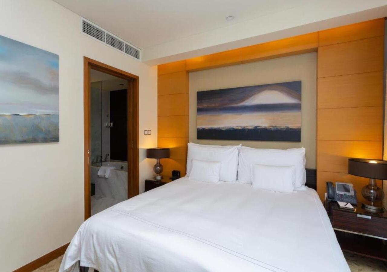 Deluxe Stay - Address Dubai Mall -The Residence Exterior photo
