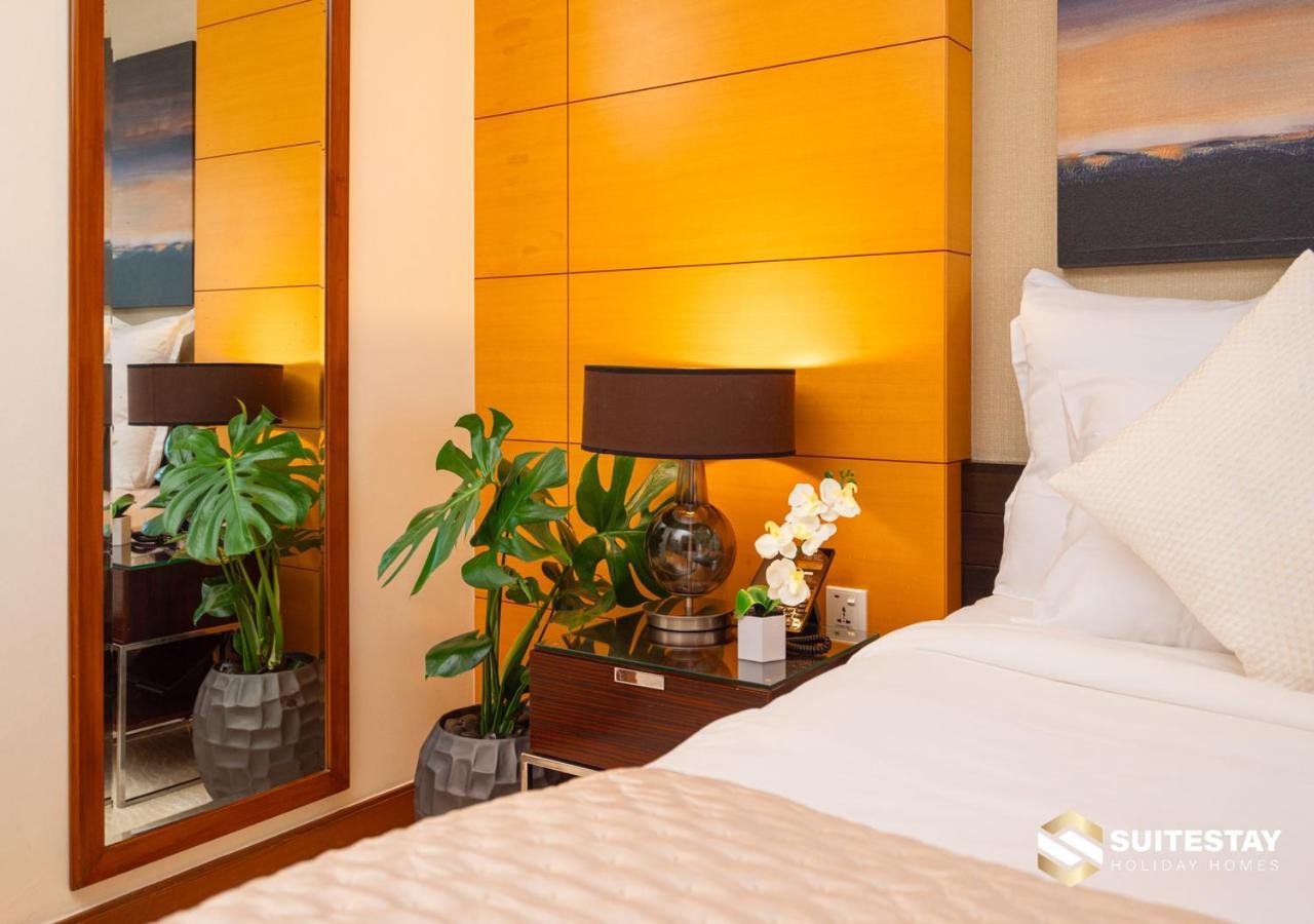 Deluxe Stay - Address Dubai Mall -The Residence Exterior photo
