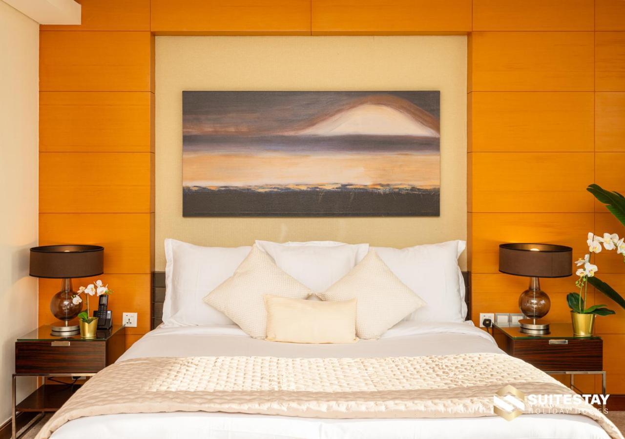 Deluxe Stay - Address Dubai Mall -The Residence Exterior photo