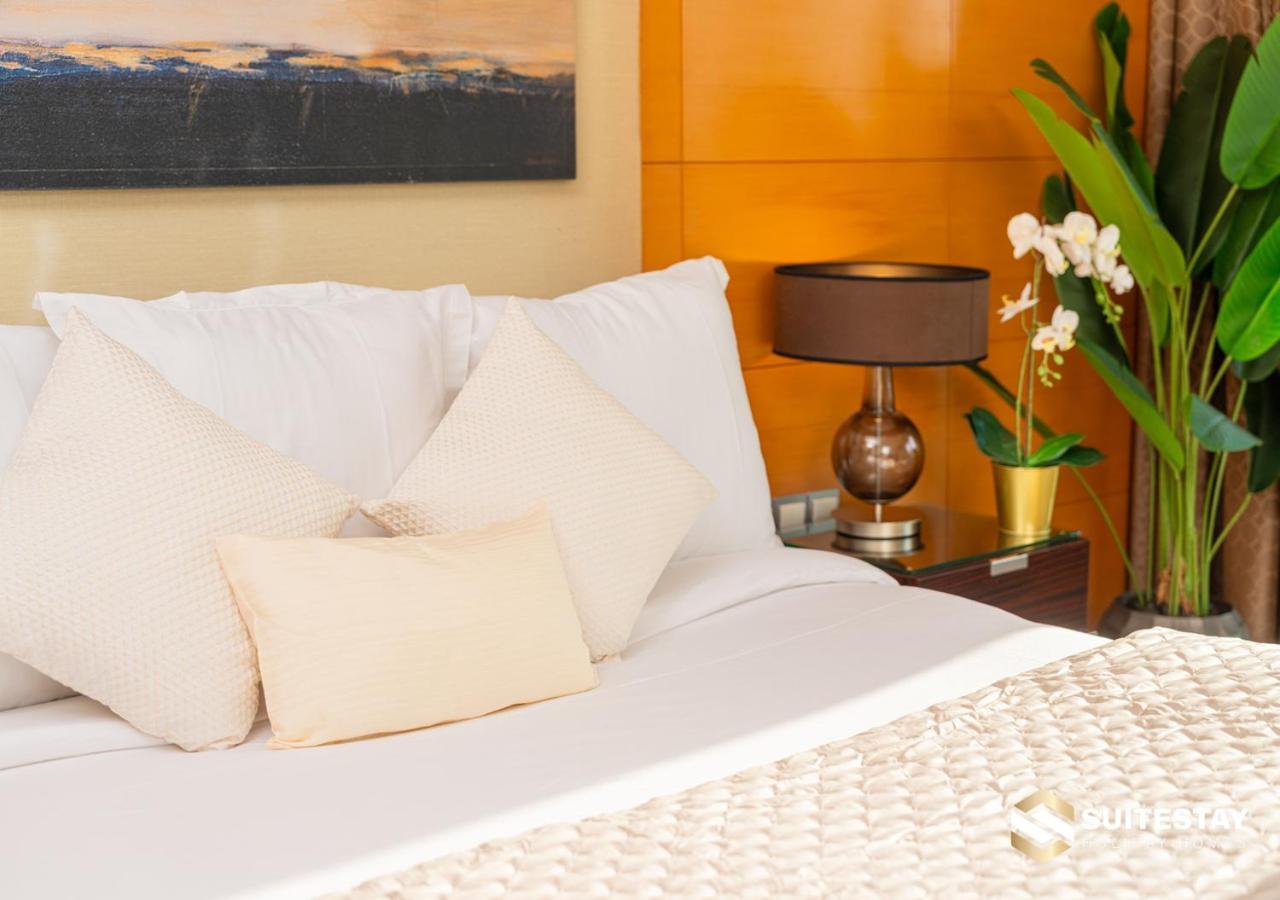 Deluxe Stay - Address Dubai Mall -The Residence Exterior photo